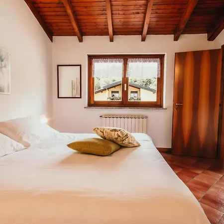Casa Torelu - Lakeside Leisure & Business